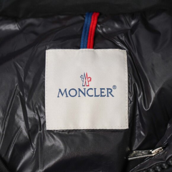 Moncler Maya 70 puffer jacket - Picture 8 of 9